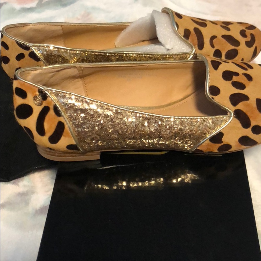 🎉HOST PICK🎉 IMAN Leopard Glitter Flats - Picture 4 of 6